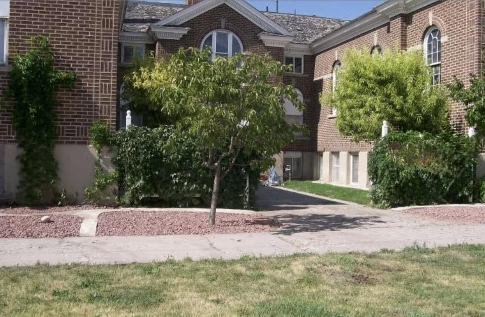Chapel House Apartments
